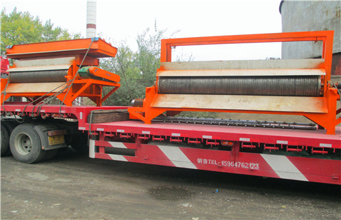 强磁辊式磁选机，上海湿式辊式磁选机工作原理_上海湿式辊式磁选机工作原理如何配置，选三氧化二铁吗？